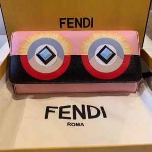 Rare. Authentic FENDI MONSTER wallet w/CHAIN.